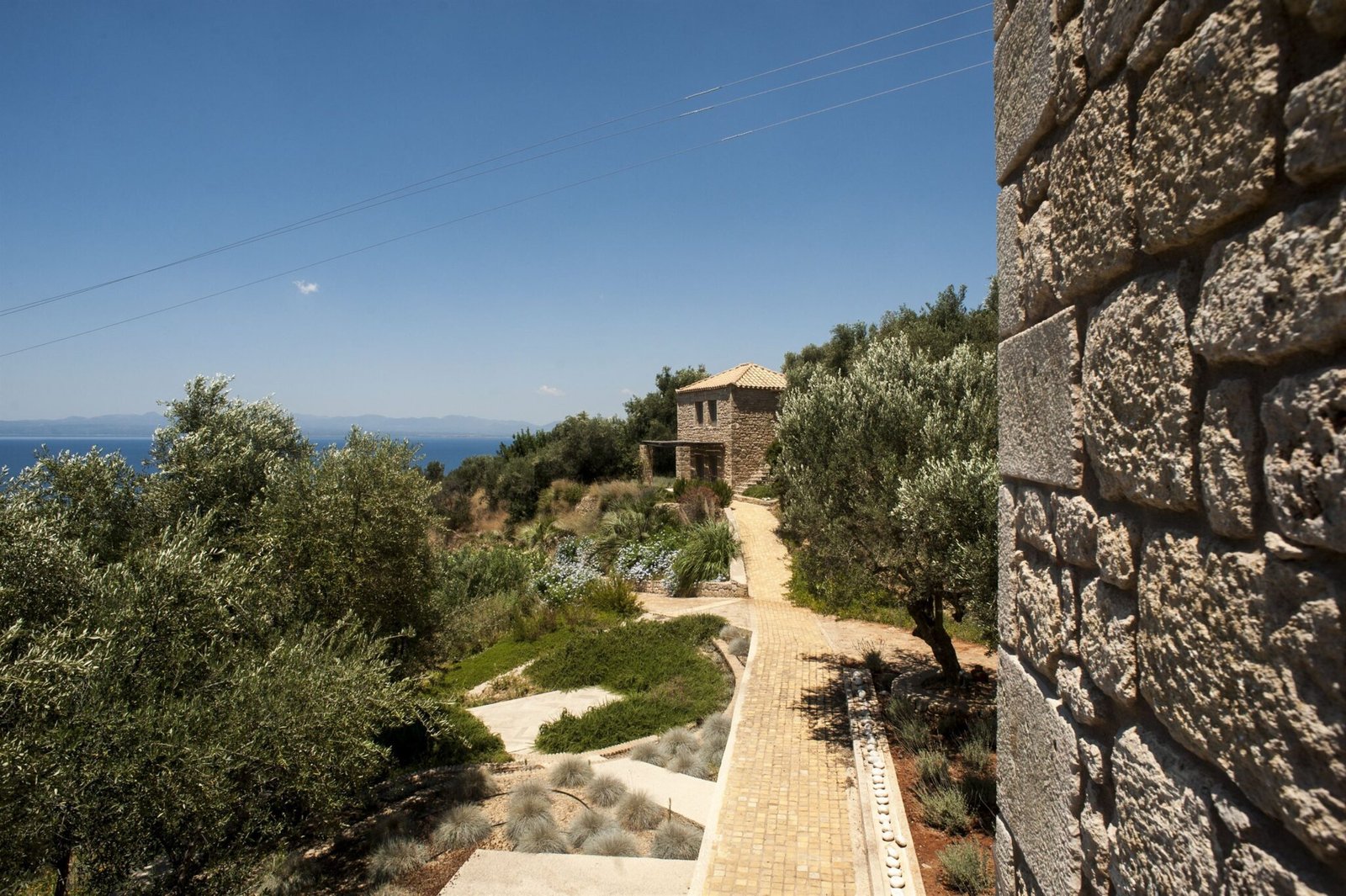 The Family House - Etsi Architects